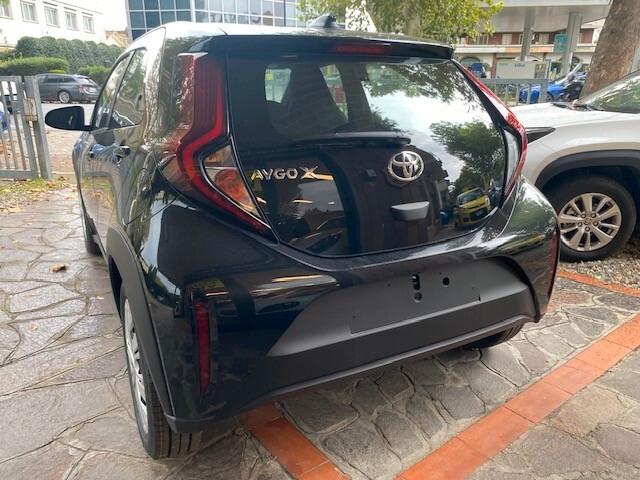 Toyota Aygo X 1.0 VVT-i 72 CV 5 porte Active S-CVT..FATTURABILE!!