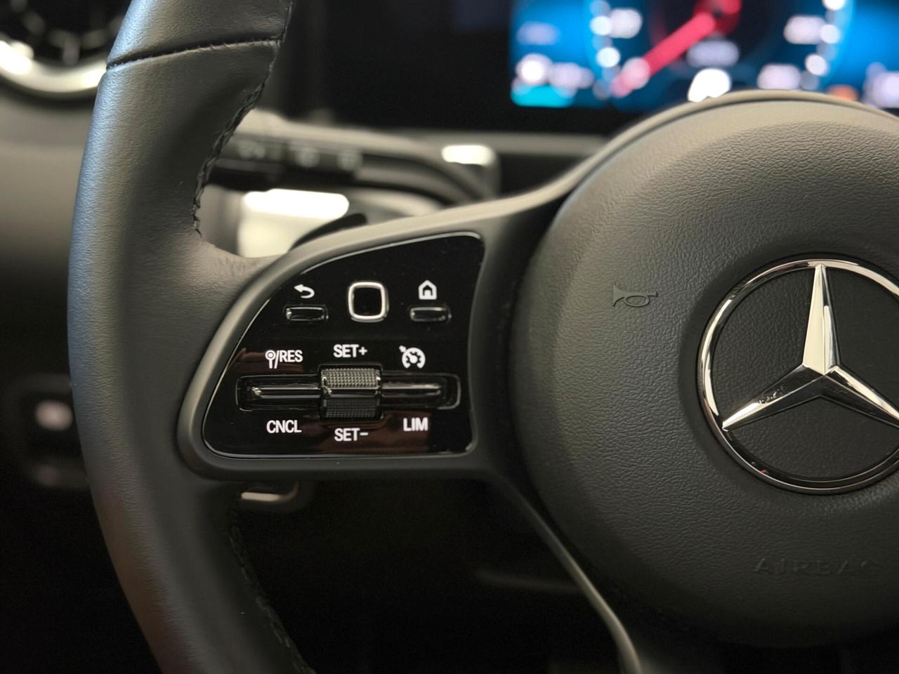 Mercedes-benz GLB 180 d Automatic