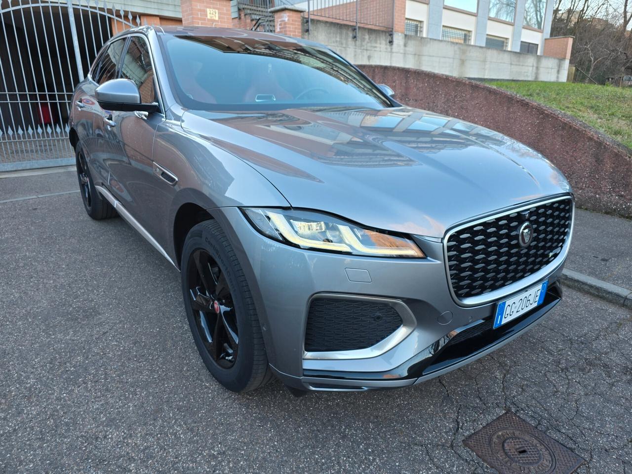 JAGUAR F-Pace R-Dynamic HSE 2.0d 204 CV AWD Auto.