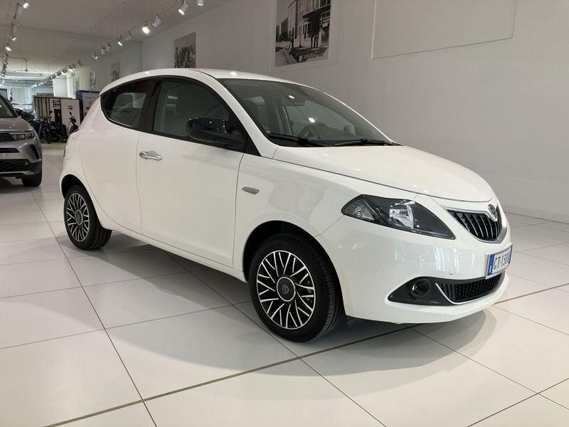 Lancia Ypsilon Ypsilon 1.0 FireFly 5 porte S&S Hybrid Platino