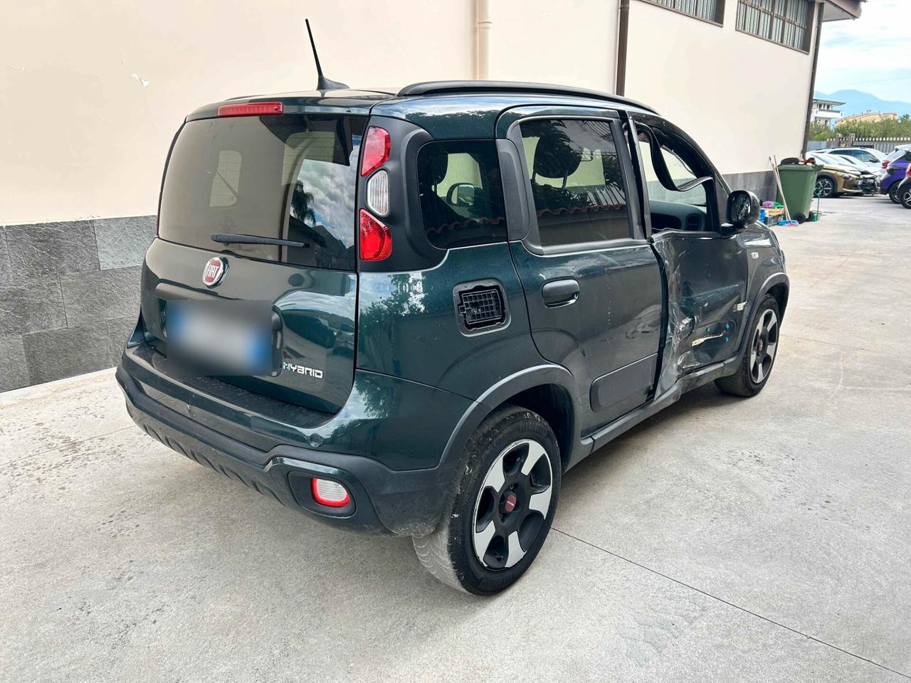 Fiat Panda Cross 1.0 Hybrid - 2023 Incidentata