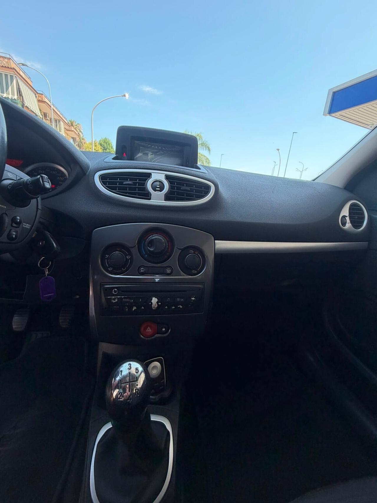 Renault Clio 1.2 16V 5 porte Dynamique
