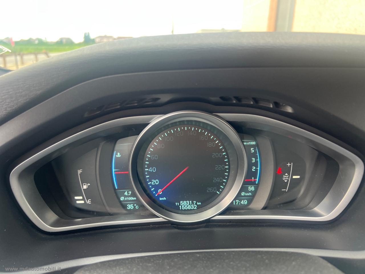 VOLVO V40 D2 1.6 R-design CERCHI 18