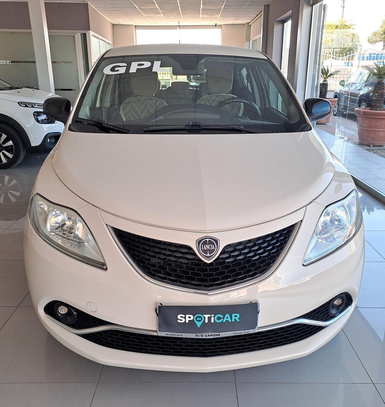 Lancia Ypsilon 1.2 B/GPL 69 CV 5 porte Gold