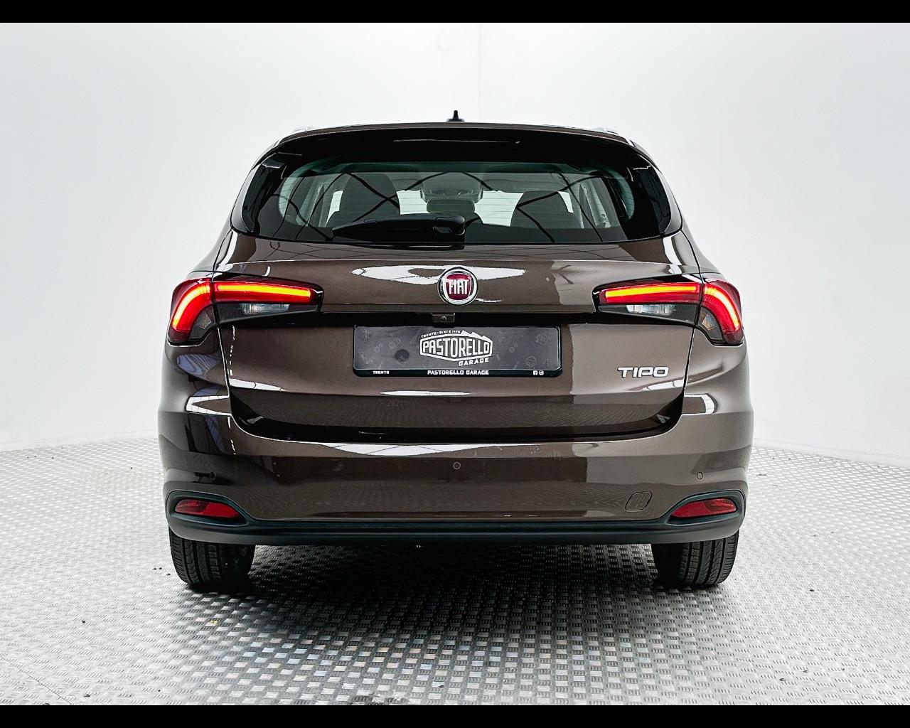 FIAT Tipo (2015-->) - Tipo 1.3 Mjt S&S SW Business