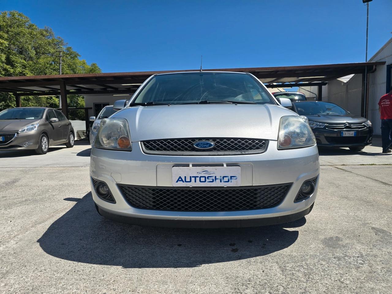 Ford Fiesta 1.2 16V 5p. Ghia