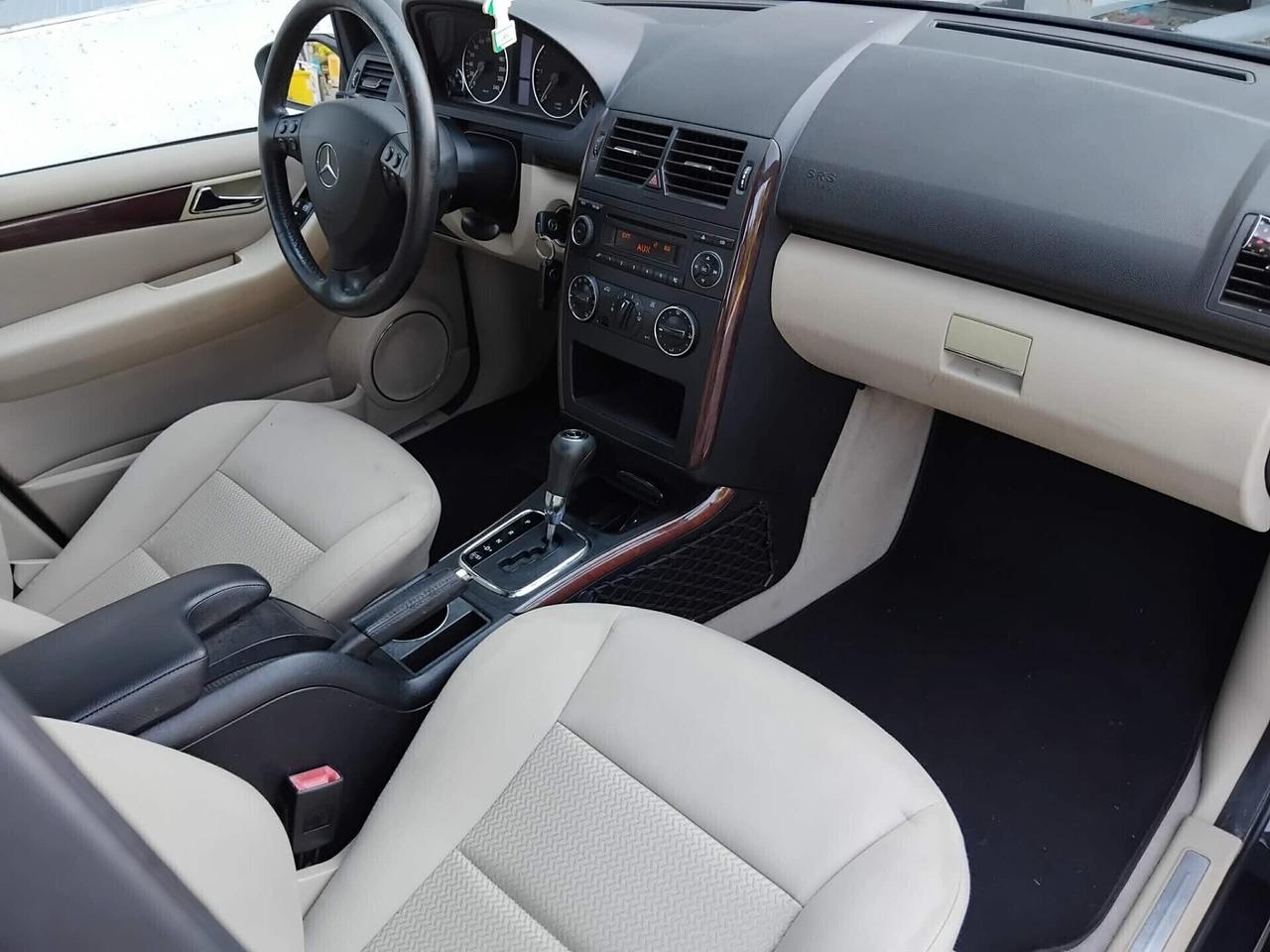 Mercedes-benz A 180 automatica