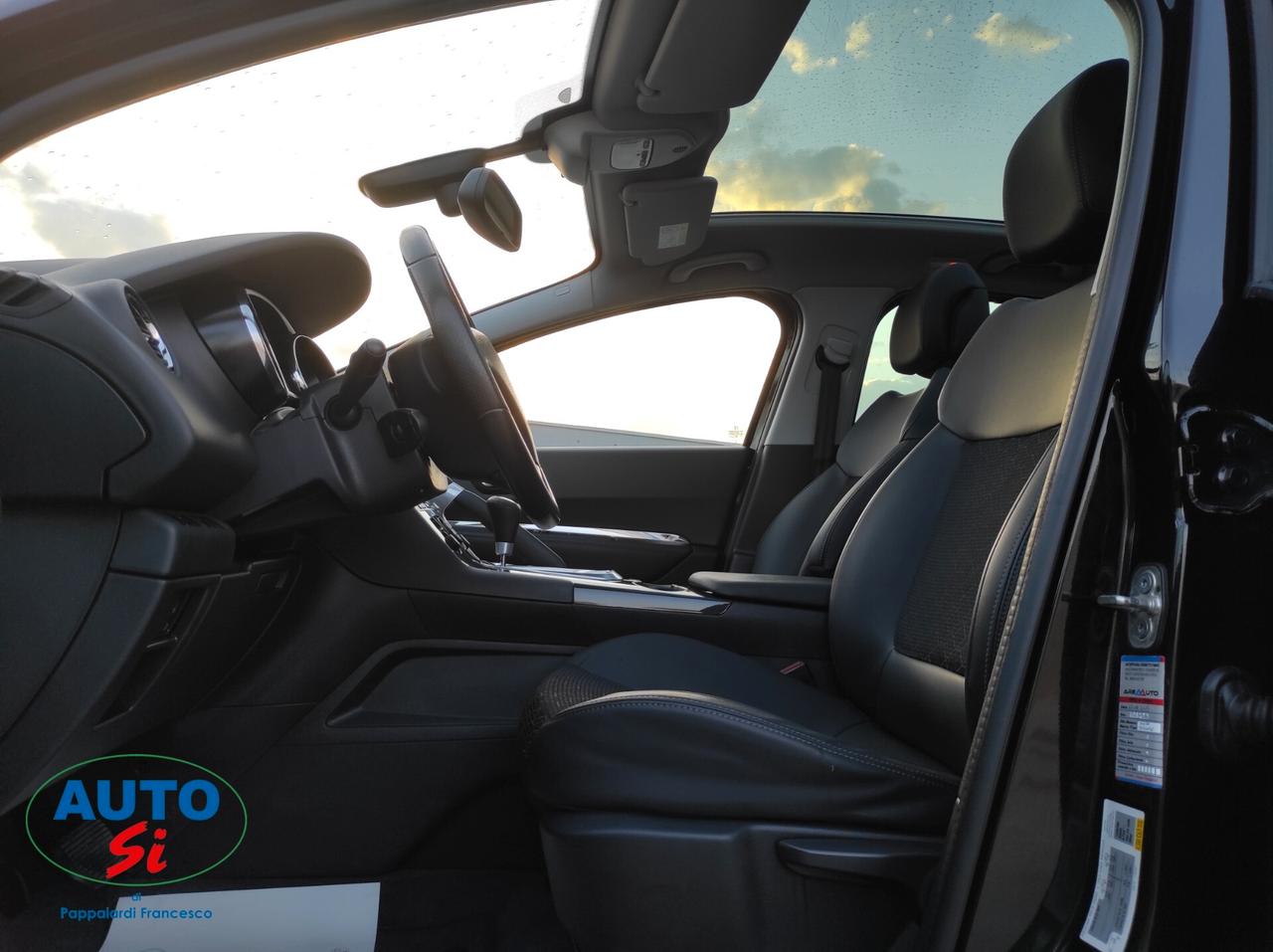 Peugeot 3008 1.6 BlueHDi - 120cv FULL OPTIONAL