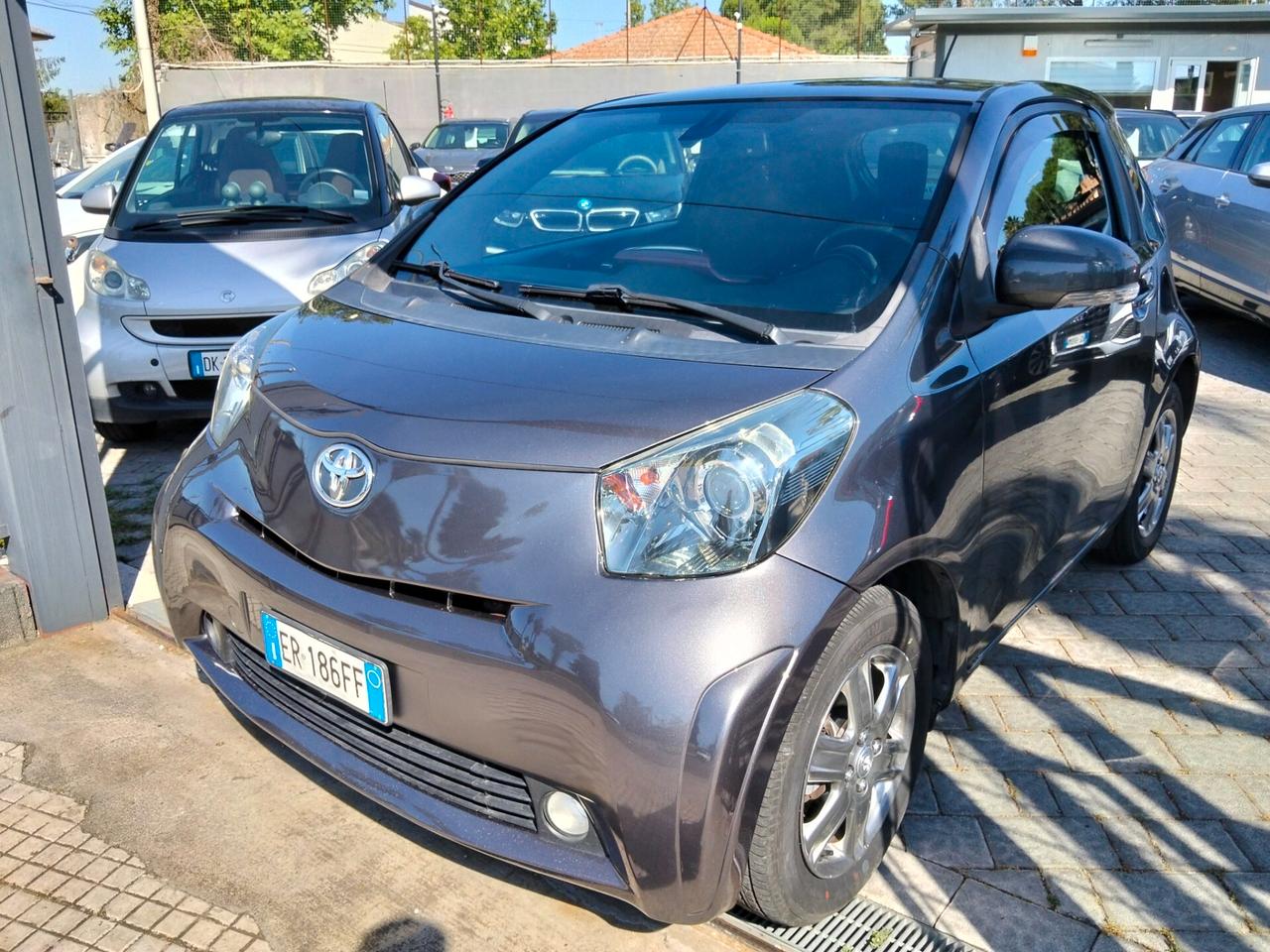 Toyota iQ 1.0 CVT Trend