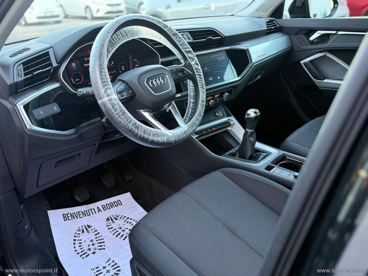 AUDI Q3 35 TDI Business