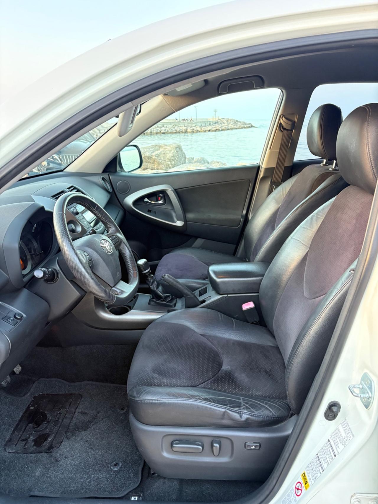 Toyota RAV4 2.2 D-4D 150 CV UNICA PROPRIETARIA