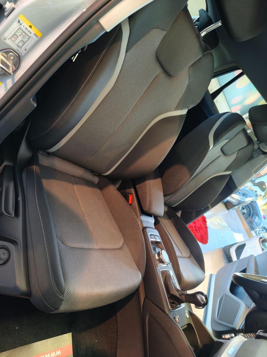 AUDI Q2 2.0 TDI S-tronic Grigio Freccia Perla Cokpit