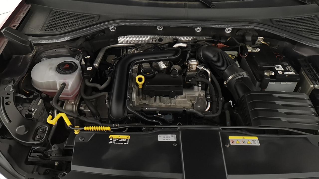 VOLKSWAGEN T-Roc 2022 - T-Roc 1.0 tsi R-Line 110cv