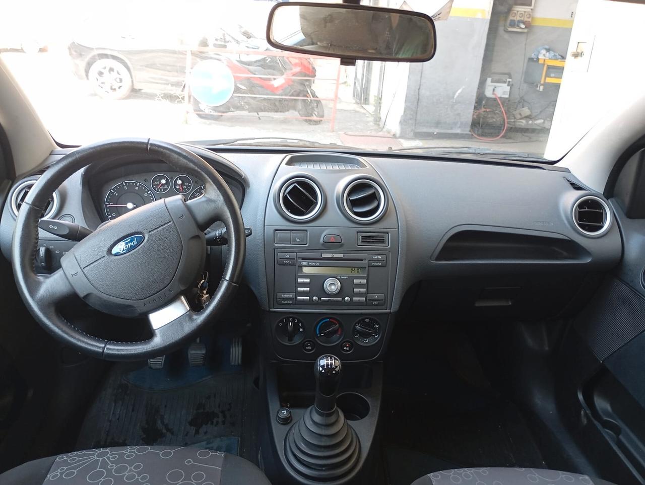 Ford Fiesta -Buona neopatentati-2007