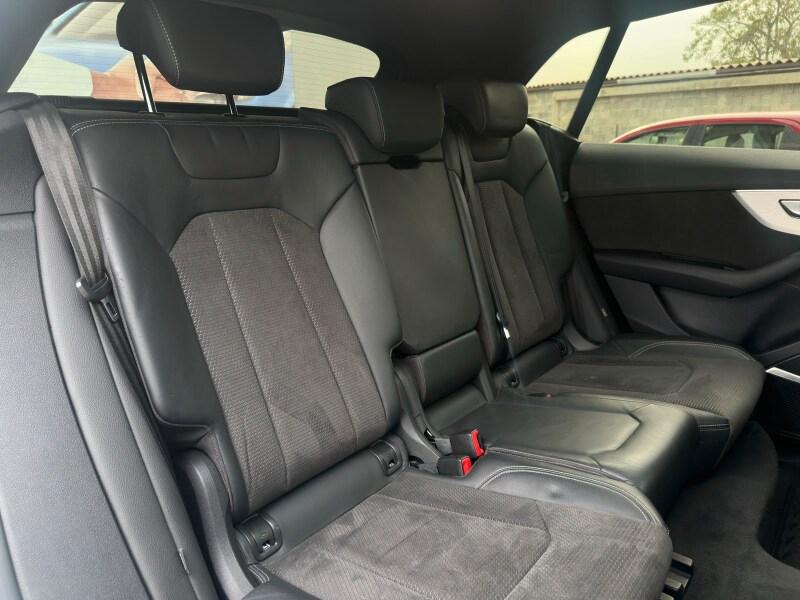 AUDI Q8 Q8 50 TDI 286 CV quattro tiptronic Sport