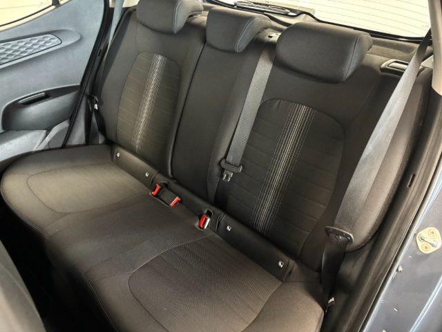HYUNDAI i10 1.0 Benzina Tech Full Optional