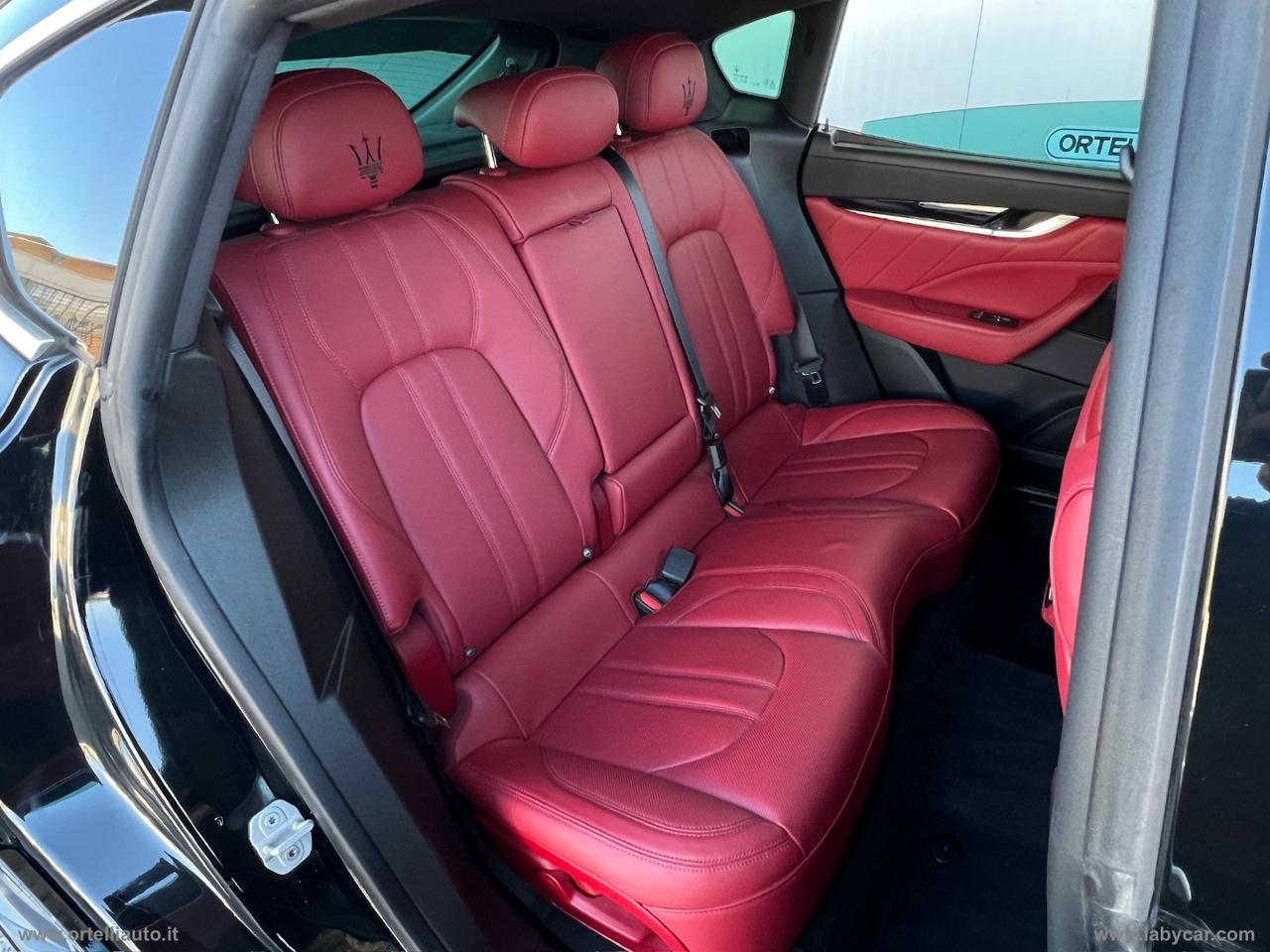 MASERATI Levante V6 Diesel AWD Gransport IVA DEDUCIBILE