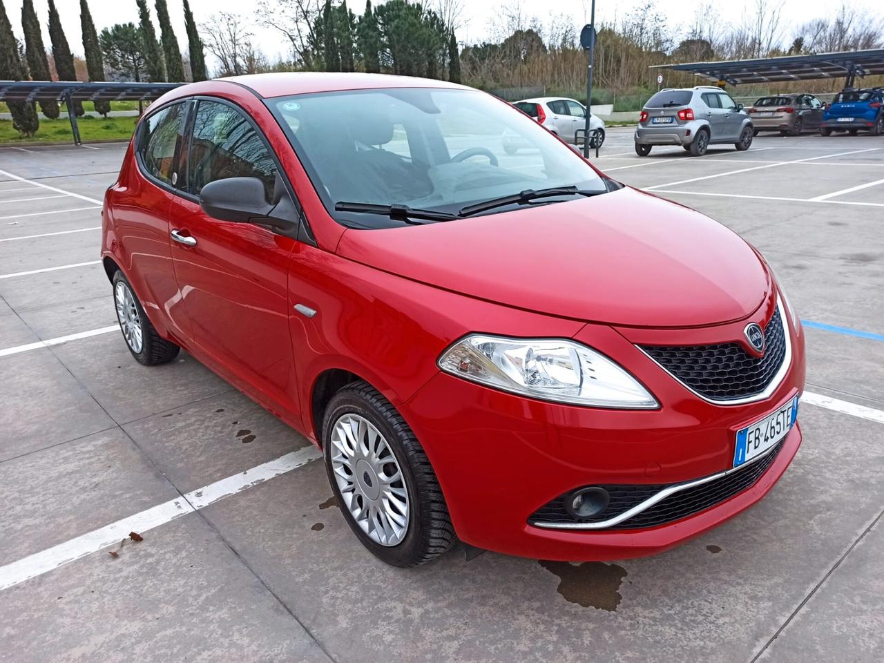 Lancia Ypsilon 1.2 69 CV 5 porte GPL Ecochic Gold