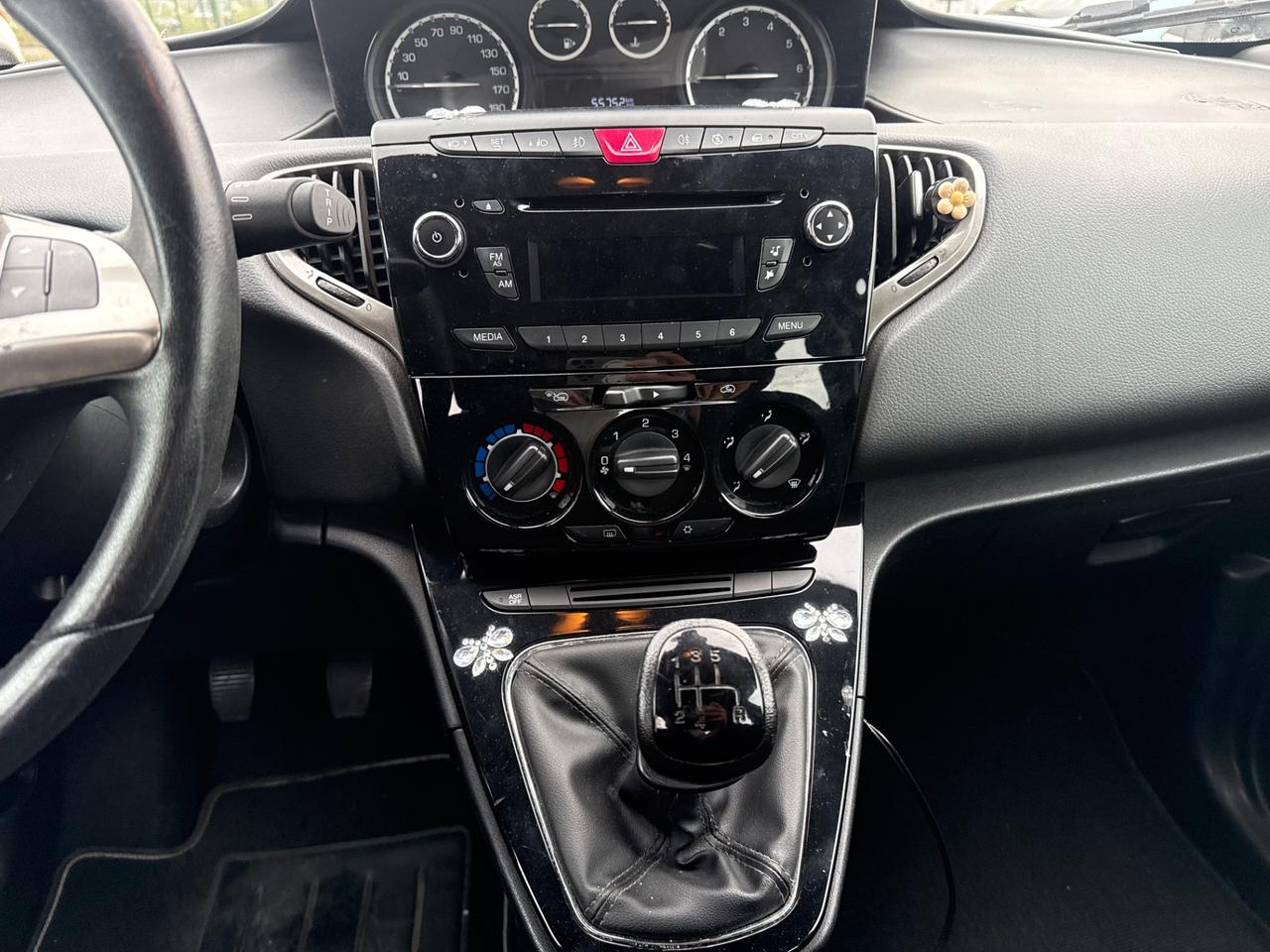 Lancia Ypsilon 1.2 69 CV 5 porte S&S Platinum
