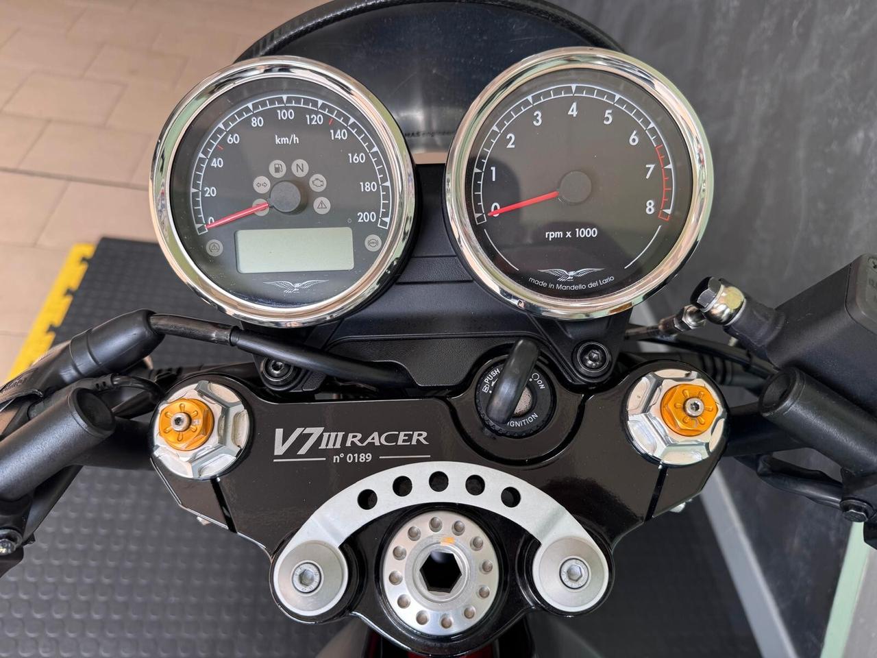 Moto Guzzi V7 III RACER Serie numerata n° 189