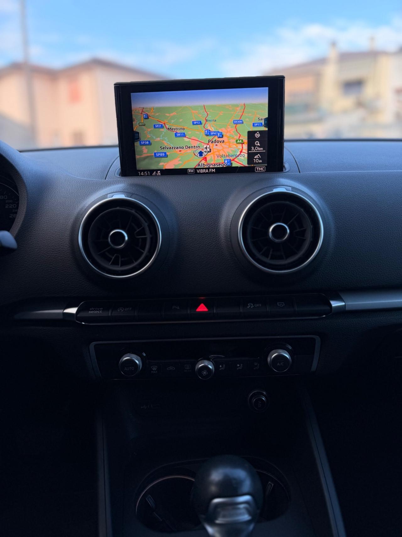 Audi A3 SPB 30 g-tron S tronic Admired