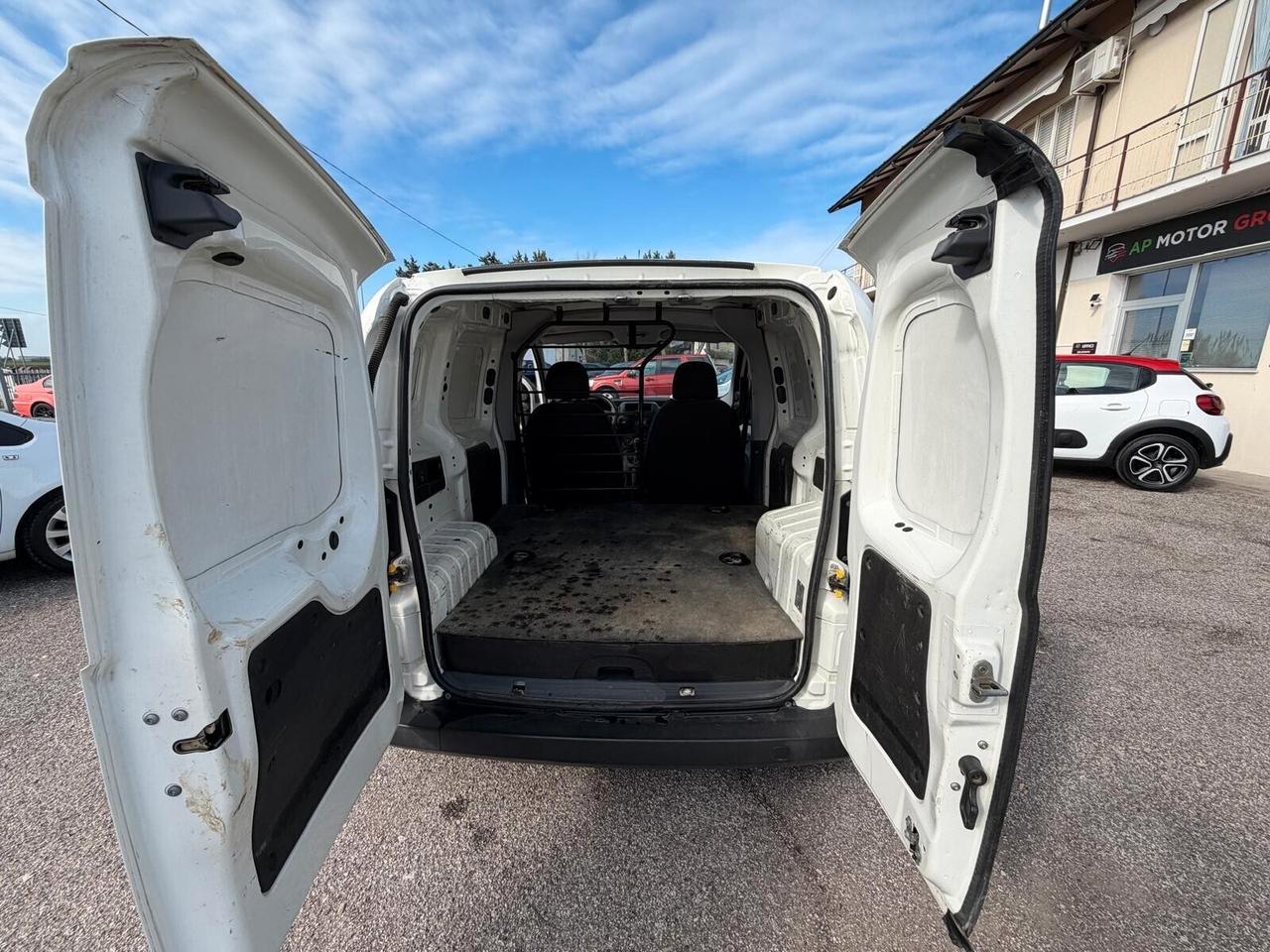 Fiat Fiorino 1.4 8V Combi Semivetrato Natural Power