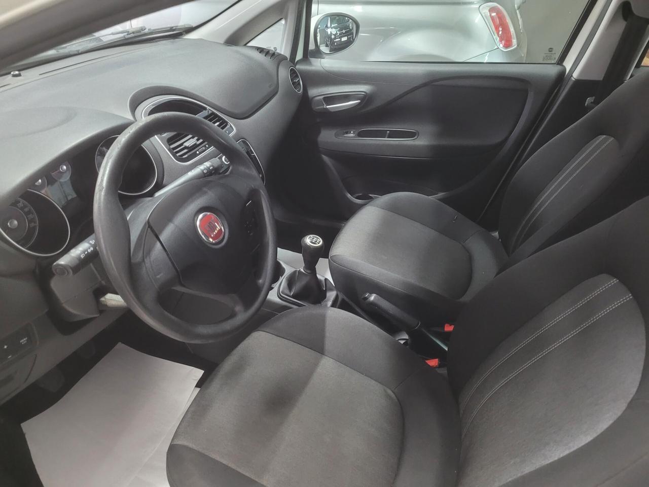 Fiat Punto 1.3 MJT II 75 CV 5 porte Street