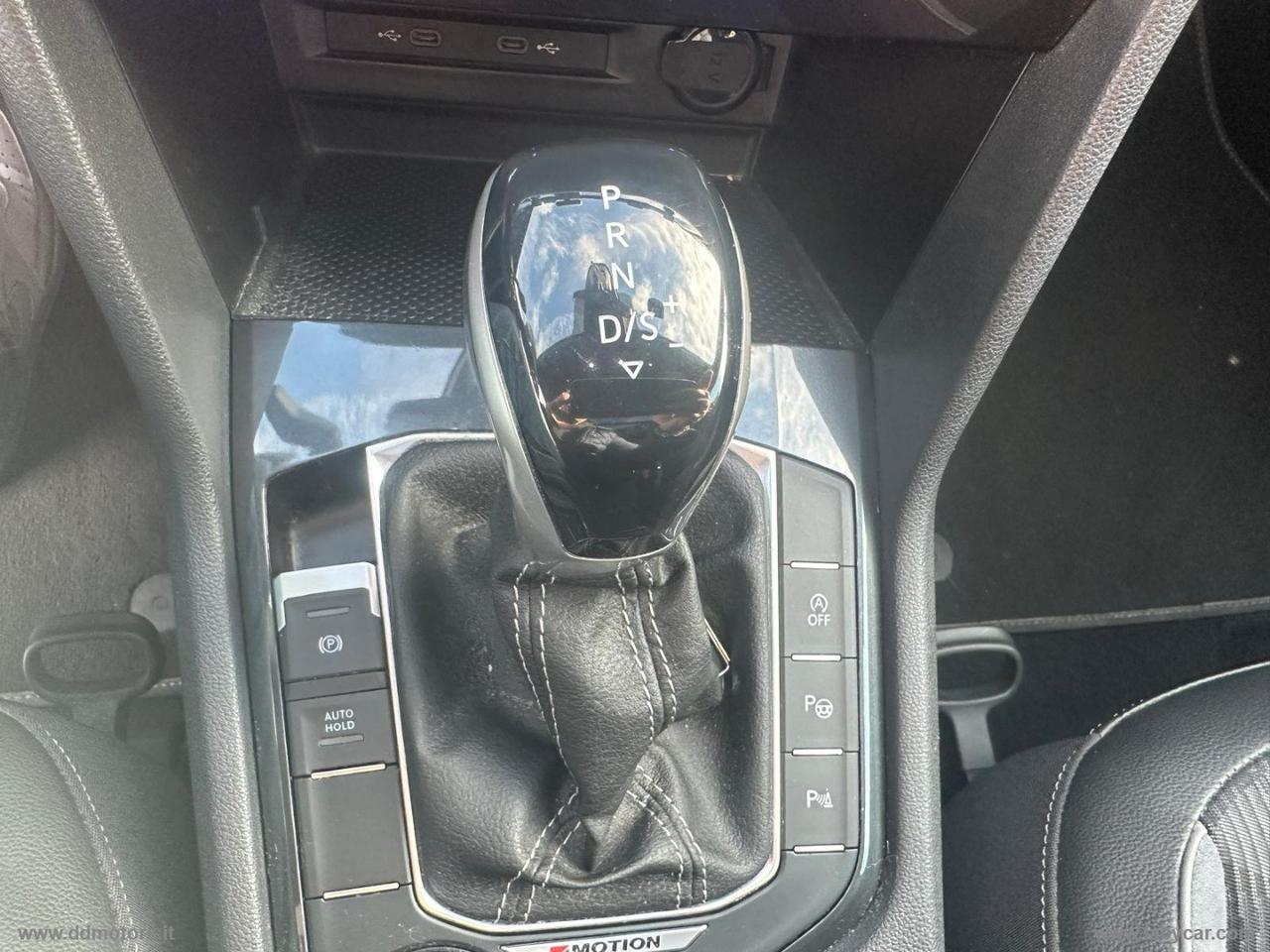 VOLKSWAGEN Tiguan 2.0 TDI 200CV SCR DSG 4MOT.R-Line RLINE/4MOTION