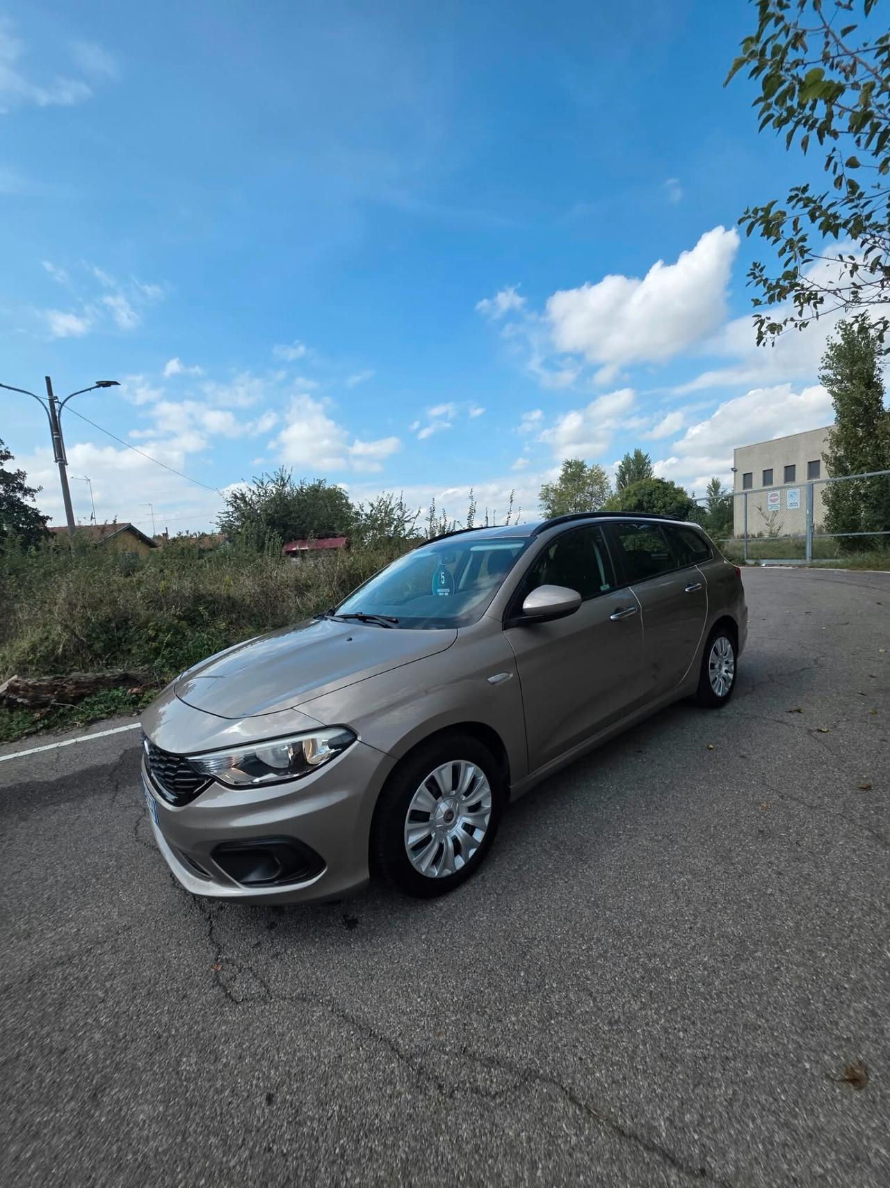 Fiat Tipo 1.6 Mjt S&S SW Lounge