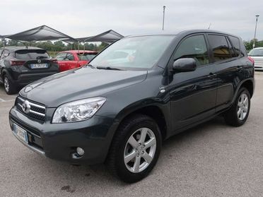 Toyota RAV 4 RAV4 2.2 d-4d Sol 136cv dpf