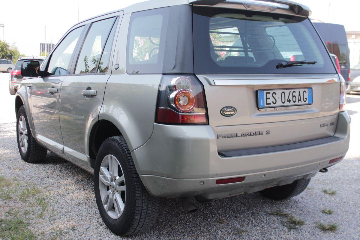 LAND ROVER - Freelander - 2.2 SD4 S.W. SE