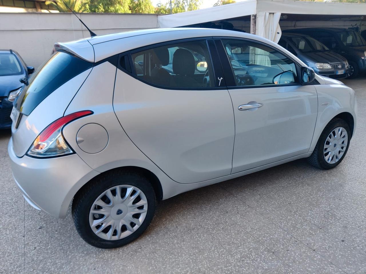 Lancia Ypsilon 1.2 Benzina
