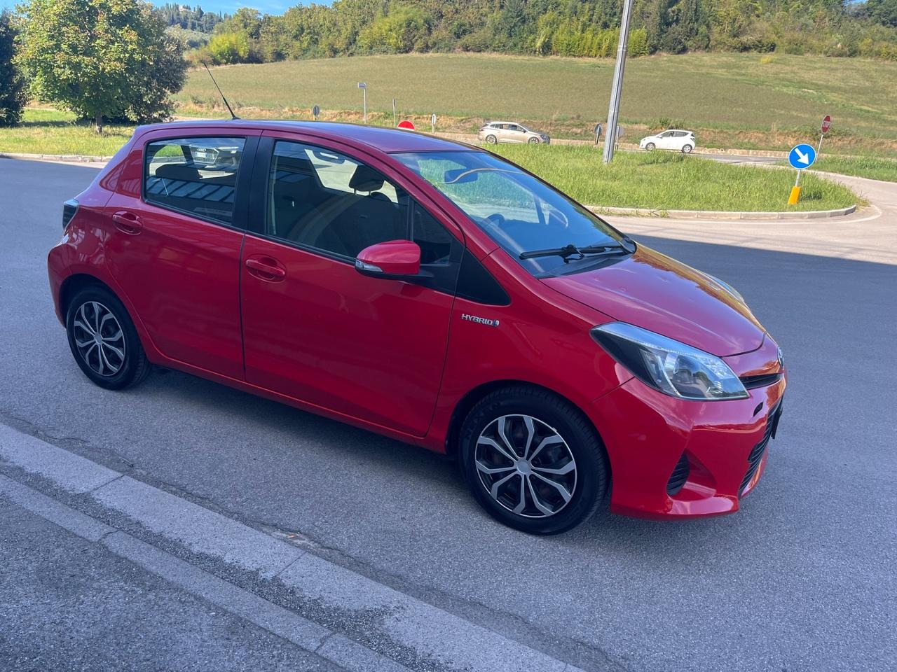 Toyota Yaris 1.5 Hybrid 5 porte Lounge automatica