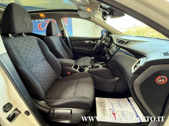 NISSAN Qashqai 1.5 dCi N-Connecta