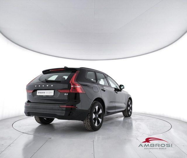 VOLVO XC60 2.0 b4 Essential awd auto