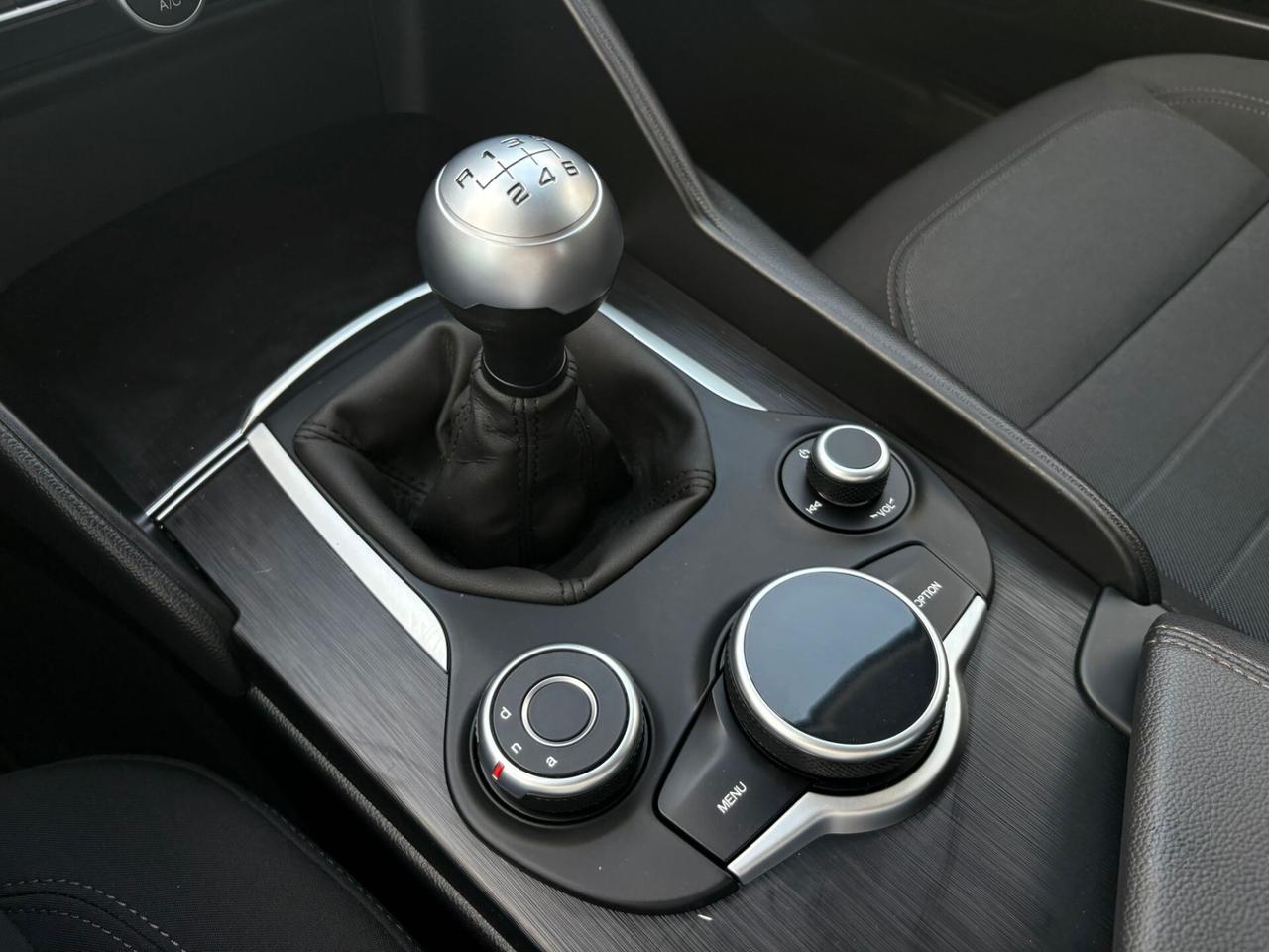 ALFA ROMEO GIULIA 2.2 TD CAMBIO MANUALE