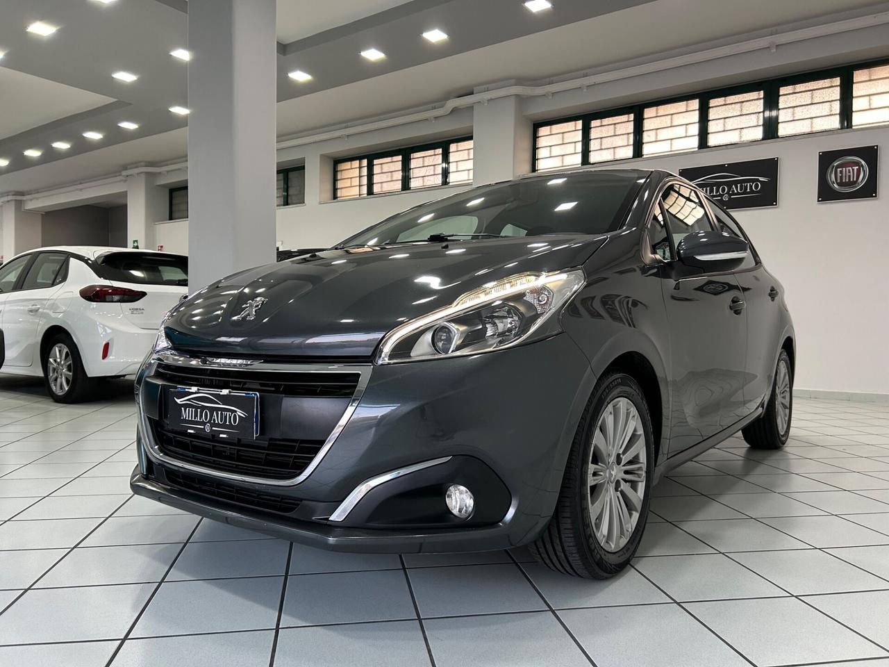 Peugeot 208 BlueHDi 75 5 porte Allure