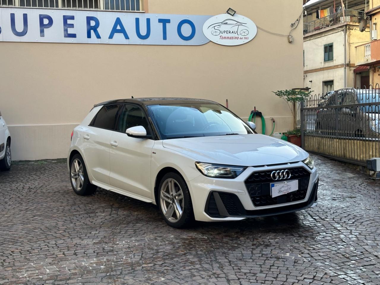 Audi A1 SPB 30 TFSI S tronic Identity Black