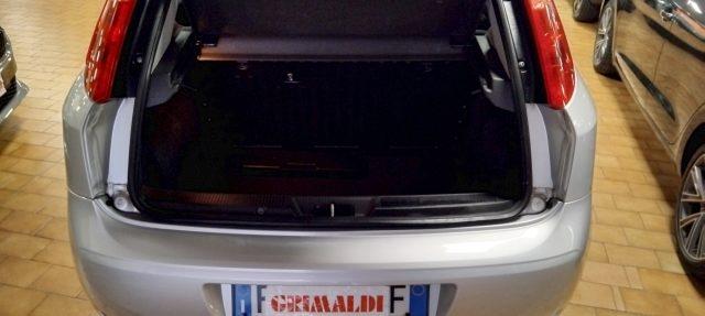 FIAT Punto 1.2 8V 5 porte Street