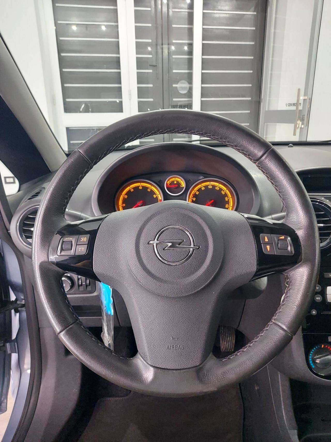 Opel Corsa 1.2 5 porte Easytronic 111 2010