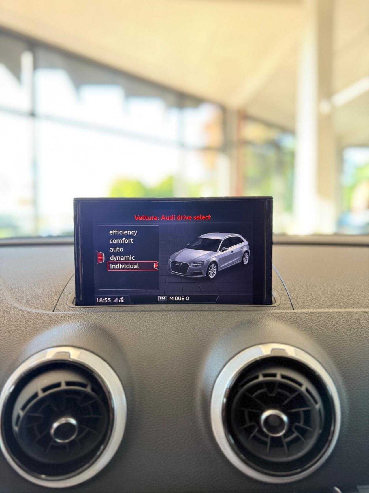 Audi A3 SPB 1.6 TDI 116 CV S tronic Design 02/2018 EURO 6B NEOPATENTATI