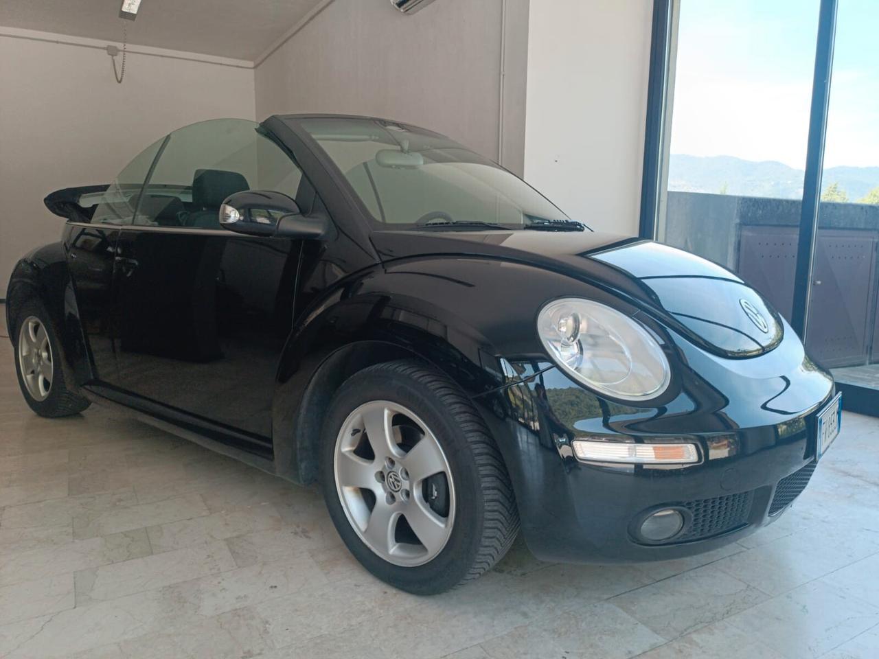 Volkswagen New Beetle 1.4 16V Cabrio OK NEOPATENTATI