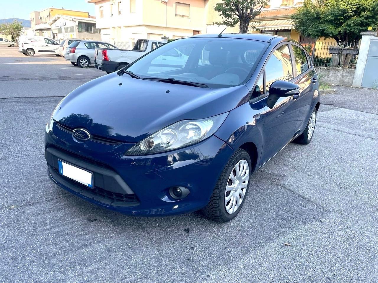 Ford Fiesta 1.4 5 porte Bz.- GPL Titanium per Neopatentati