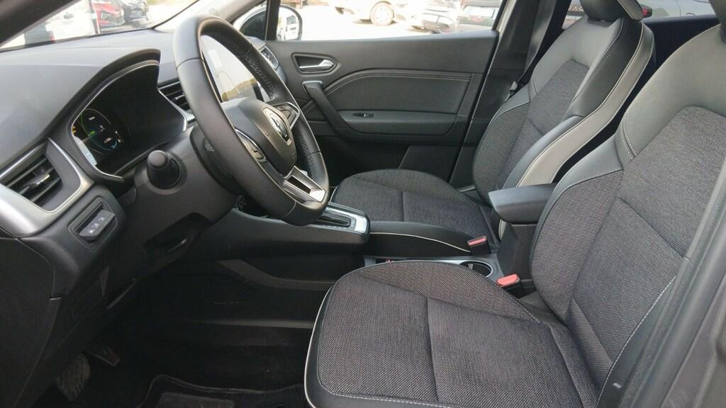 Renault Captur 1.6 Hybrid Techno E-Tech Auto