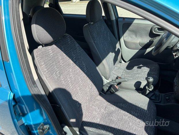 Opel Corsa 1.2i 5 porte