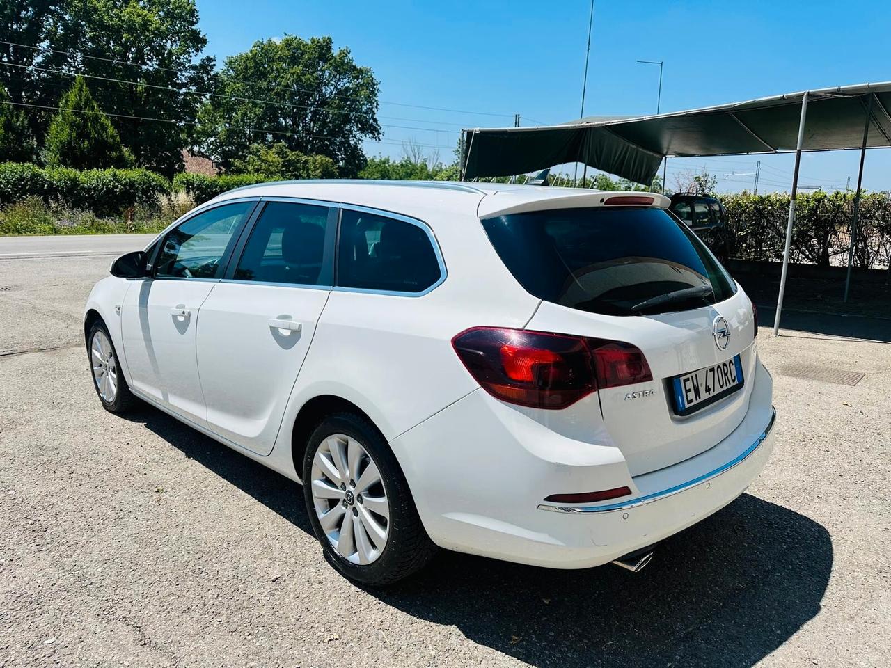 Opel Astra 1.4 Turbo 140CV Sports Tourer GPL Tech Cosmo