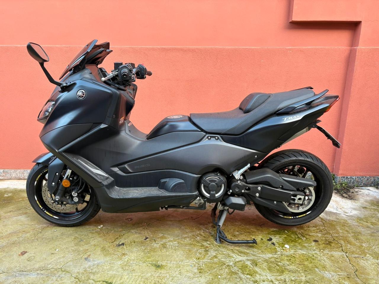 YAMAHA TMAX 560 SWORD GREY
