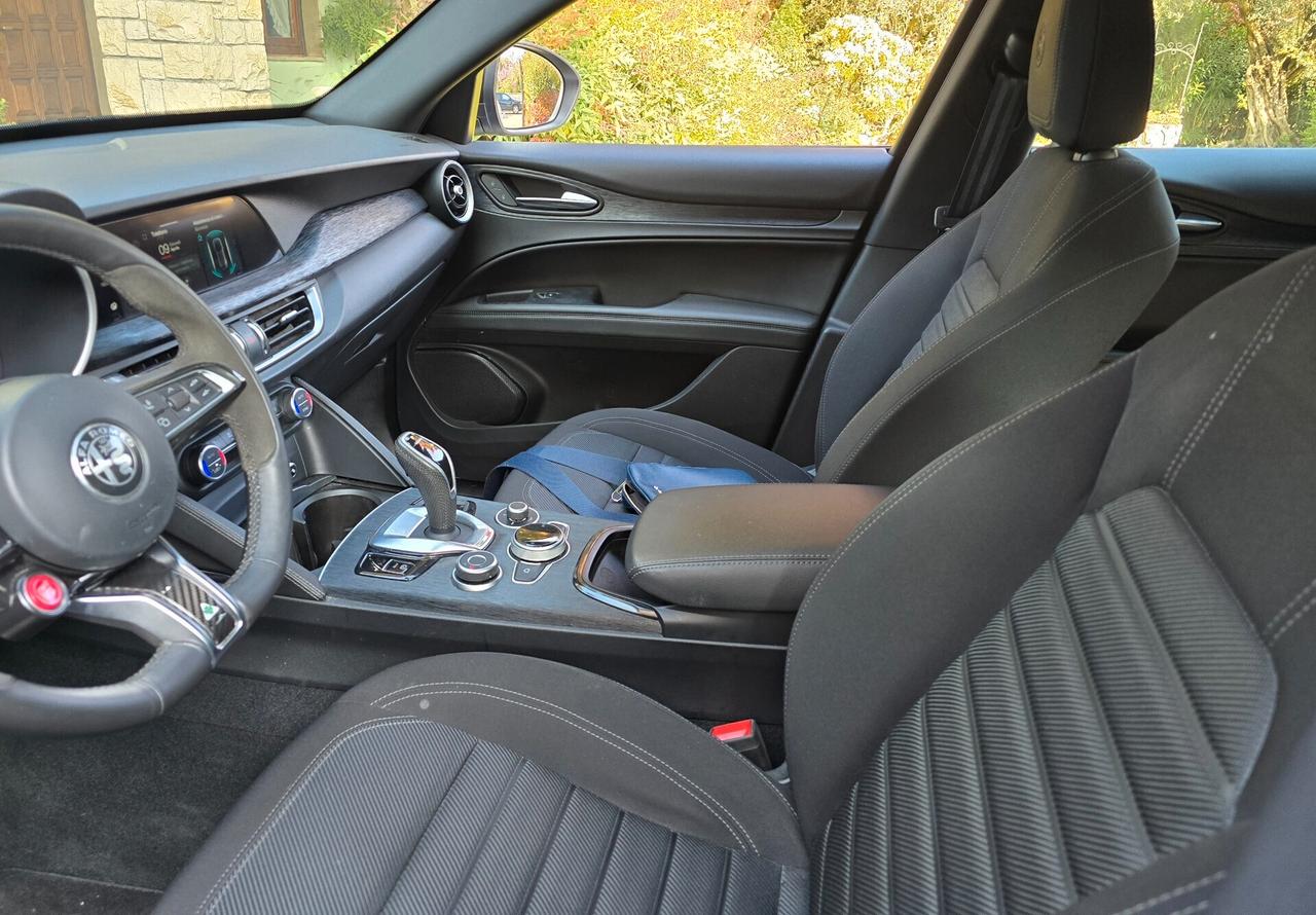 Alfa Romeo Stelvio 2.2 Turbodiesel 210 CV AT8 Q4 Sprint