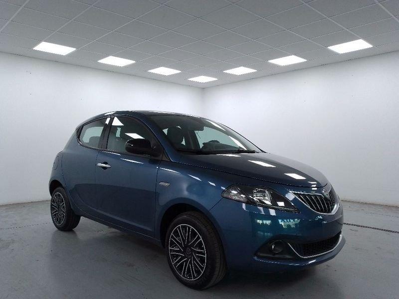 Lancia Ypsilon 1.0 firefly hybrid Gold s&s 70cv 5p.ti