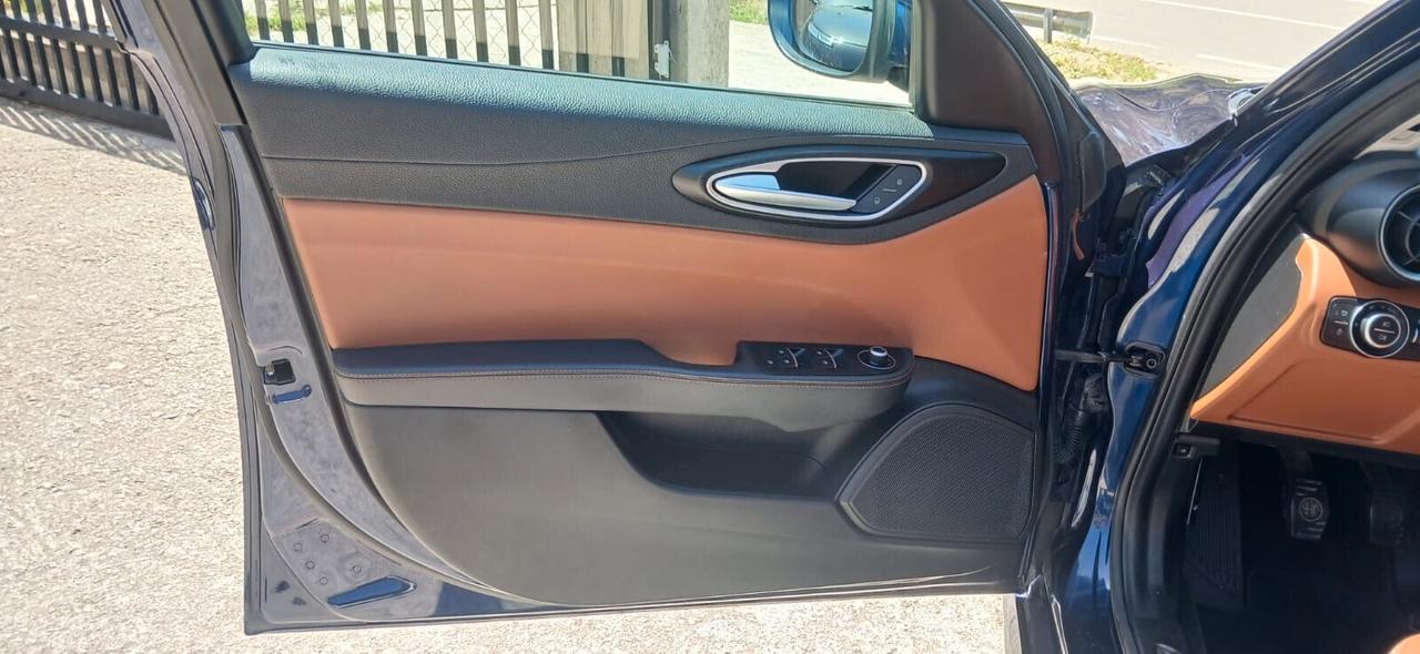 Alfa Romeo Giulia 2.2 Tdi 150 CV Super - 2017